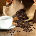 Eilisen kahvi – virkistääkö vai huijaa? Näin kauan kofeiini säilyy