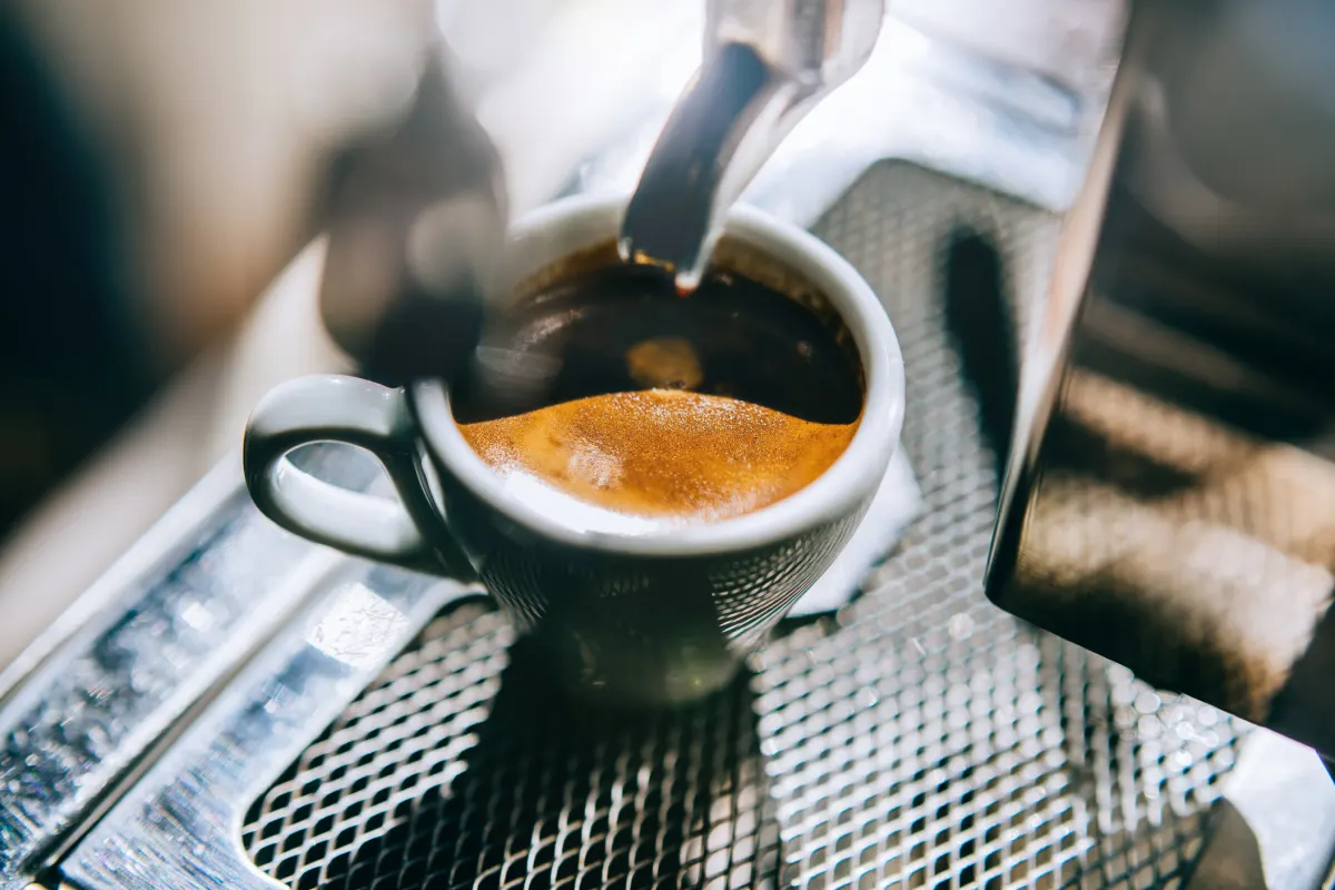 Kahvi ja verenpaine: Vaikuttaako kahvi verenpaineeseen? Kardiologin vastaus