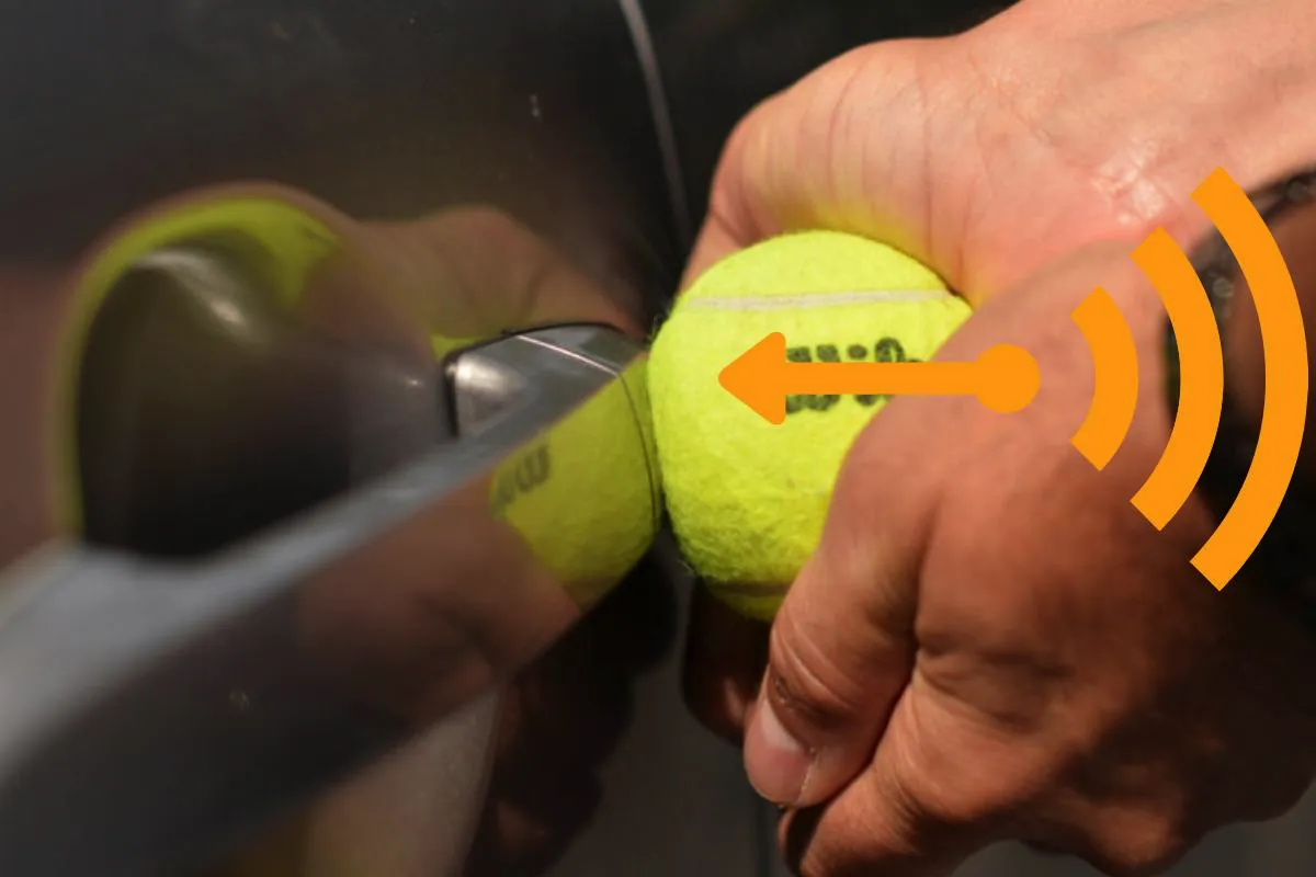 Miksi pitää tennispalloa autossa kesällä