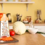 Mihin raastimen sivupuolta todella käytetään? Asiantuntijan nerokas kikka yllättää