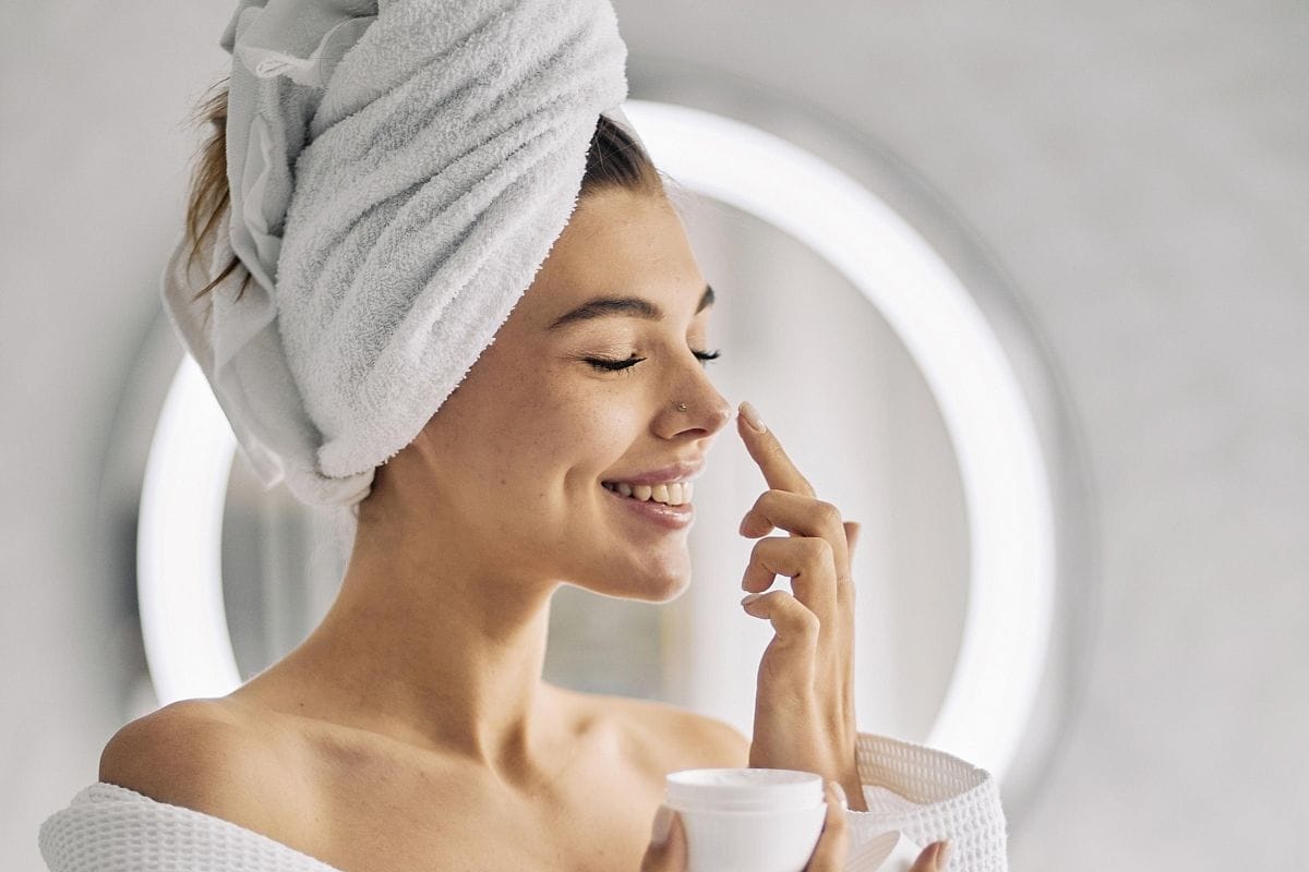 Paras ikä aloittaa ihonhoito: Ei 20 eikä 30, vaan dermatologien suosittelema ikä