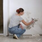 Poista kosteus seiniltäsi kahdella keittiöstäsi löytyvällä ainesosalla!