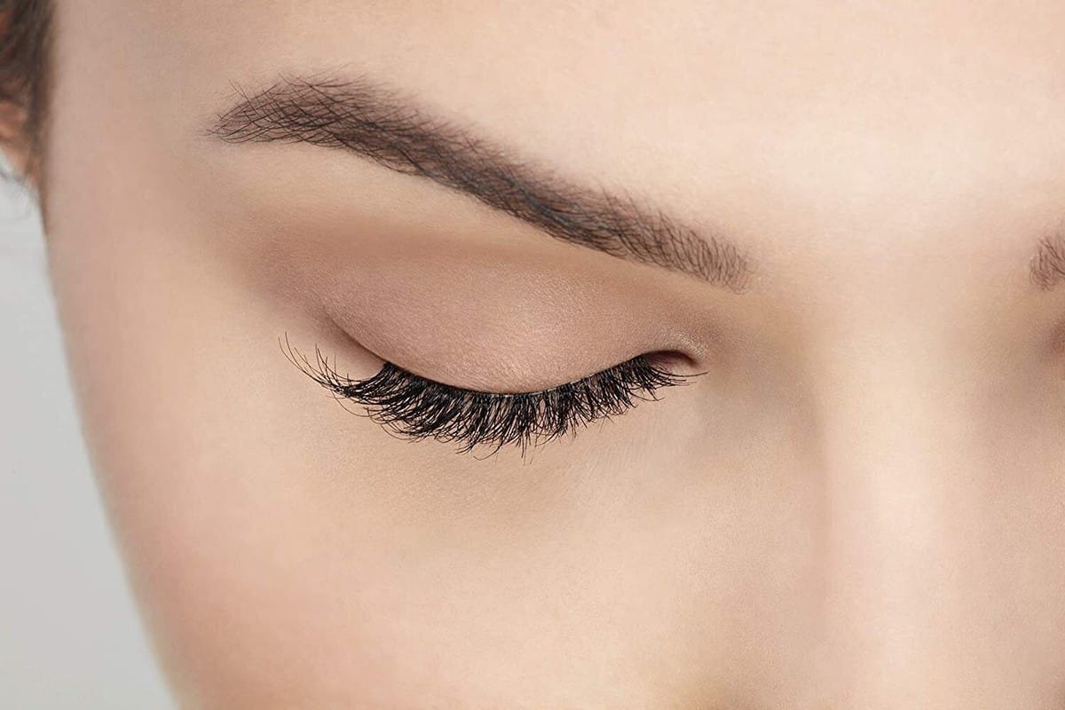 Luonnolliset ripset: Uusi eurooppalainen trendi nuorekkaaseen katseeseen