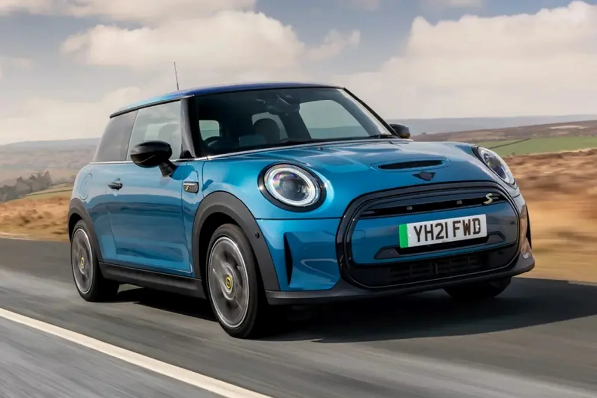 Pitkäikäiset ja luotettavat autot: Miksi MINI Cooper on lyömätön valinta pienissä premium-autoissa