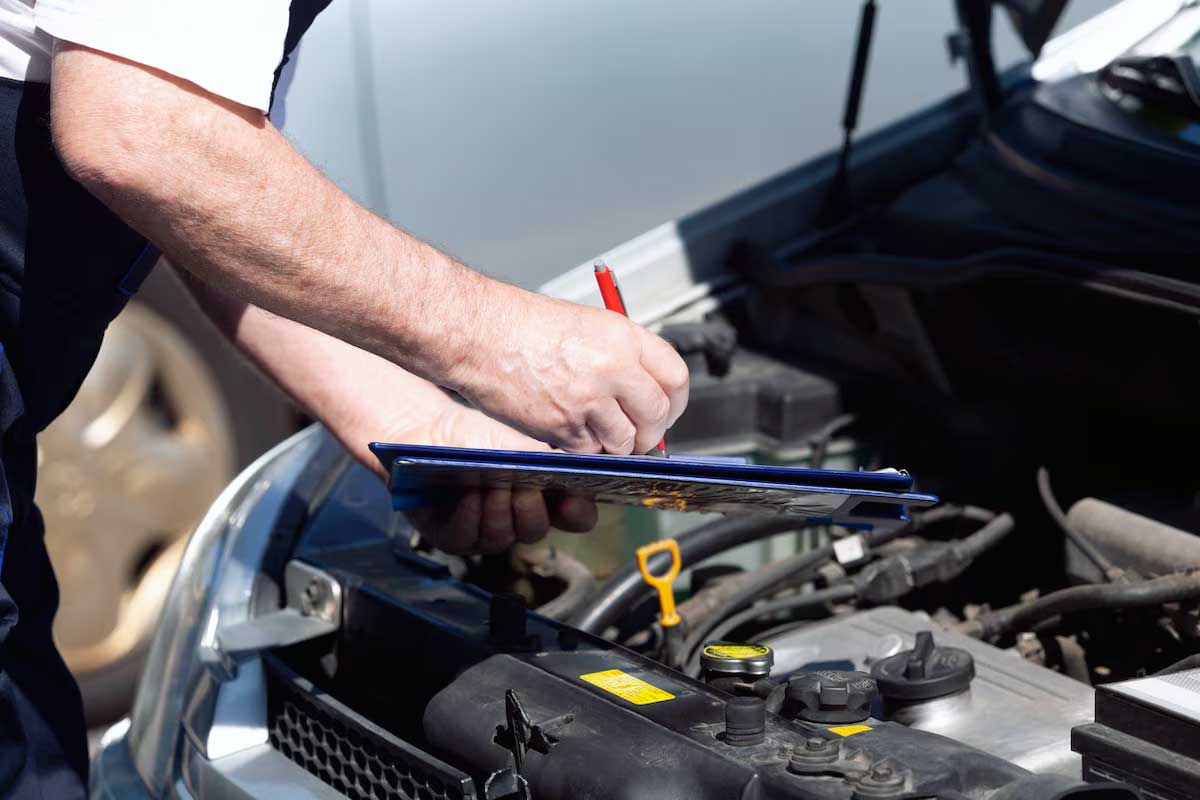 Miksi jotkut käytetyt autot voivat pettää? Asiantuntijan varoitus ongelmasta