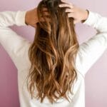 Vesi riisistä hiuksille – luonnollinen salaisuus kauniisiin hiuksiin