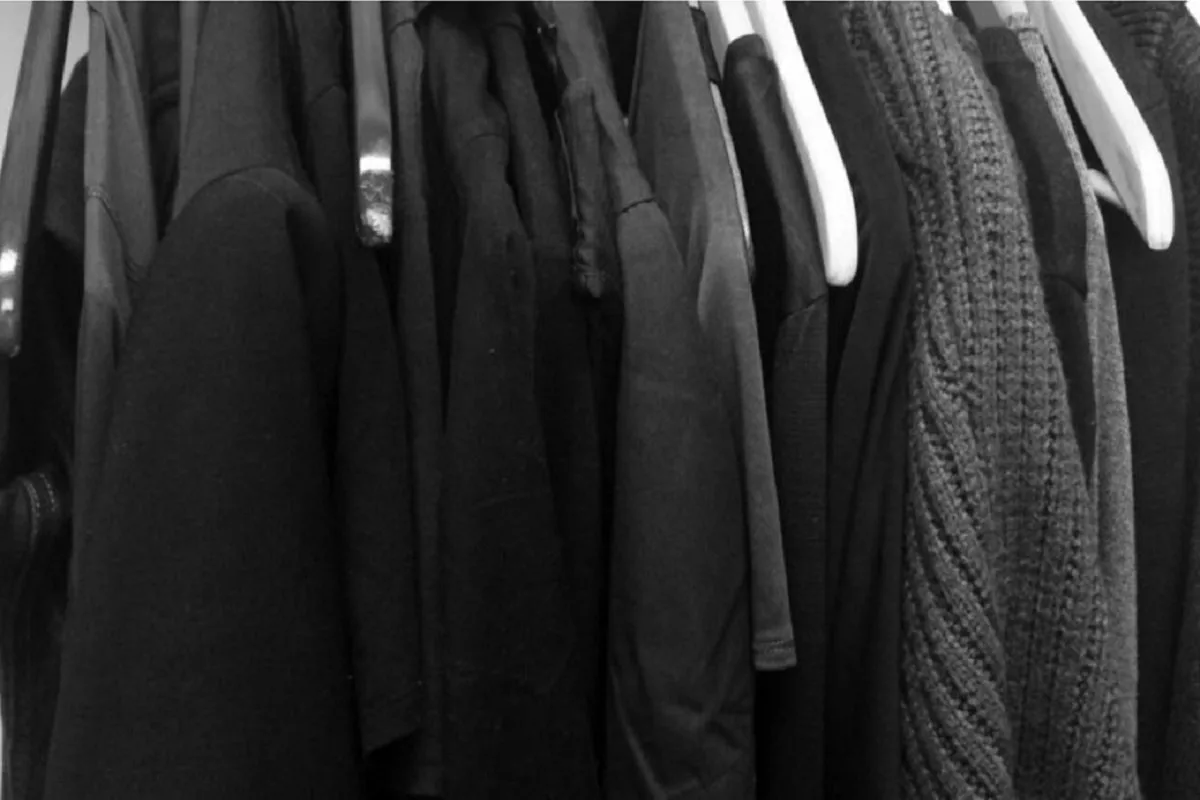 Vältä näitä vaatteiden värejä, jos haluat houkutella vaurautta ja runsautta Fengshuin mukaan