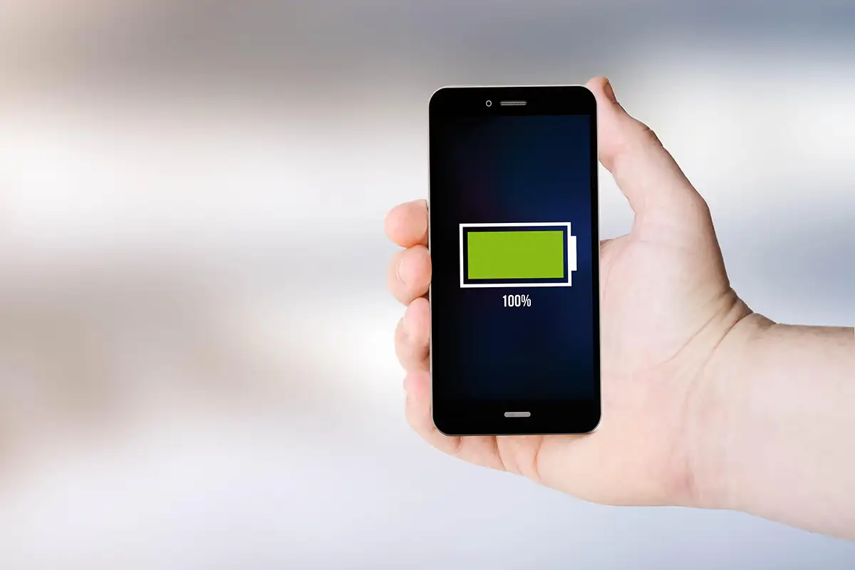 Selitämme minuutissa: Näin minimoit älypuhelimen akun kulutuksen