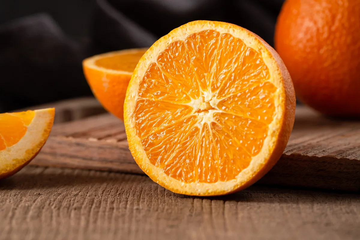 Laita pannu kuumenemaan ja valmista tämä upea appelsiinikakku: helppo, edullinen ja täydellinen välipalaksi