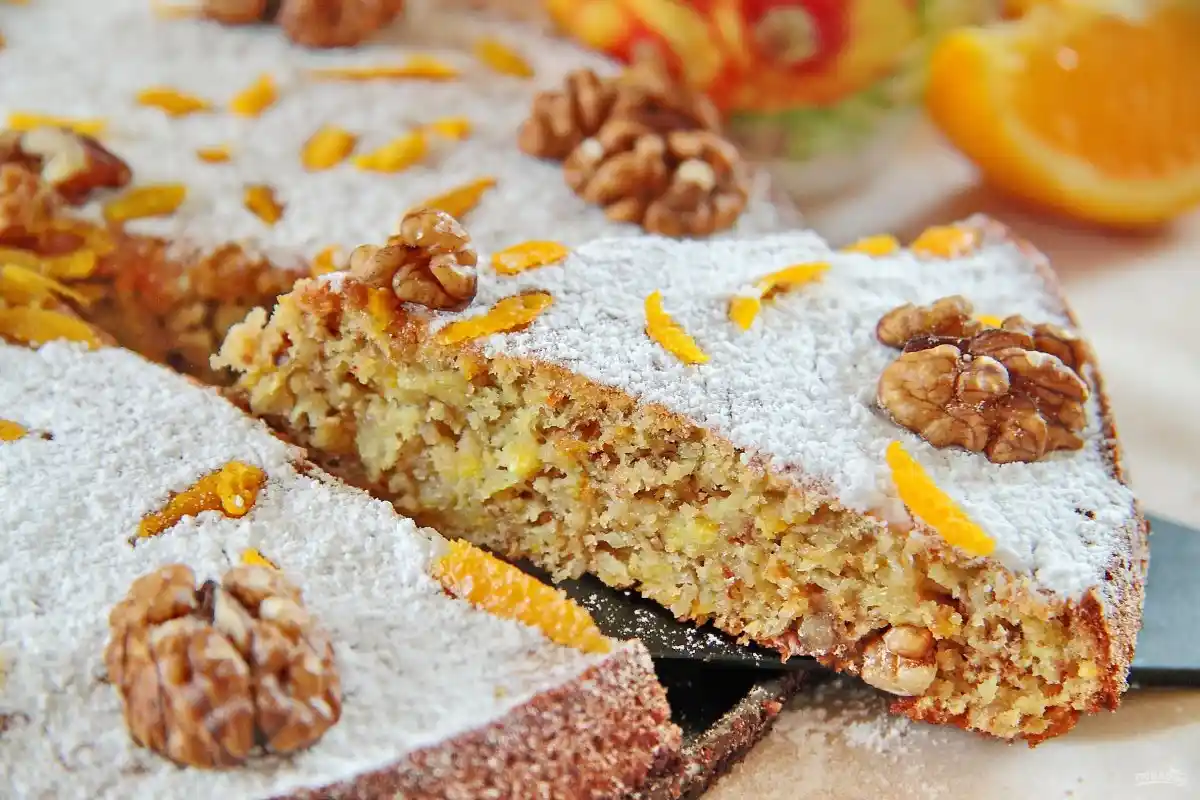 Helppo appelsiinikakku kauralla ja pähkinöillä: Herkullinen aloitus viikolle