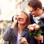 Ei romanttisuutta parisuhteessa? Näin arromantiikka vaikuttaa rakkauteen