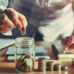 Kuinka automatisoida säästäminen ja kertyvät varat