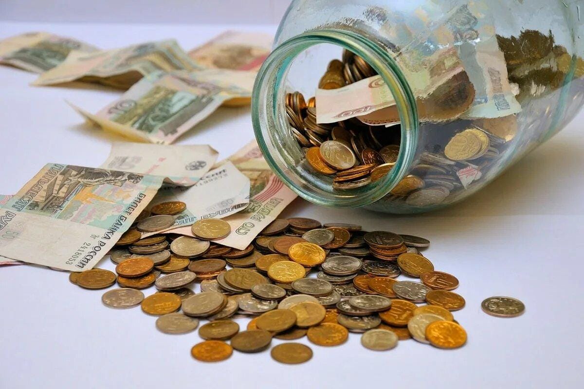 Kuinka automatisoida säästäminen ja kertyvät varat