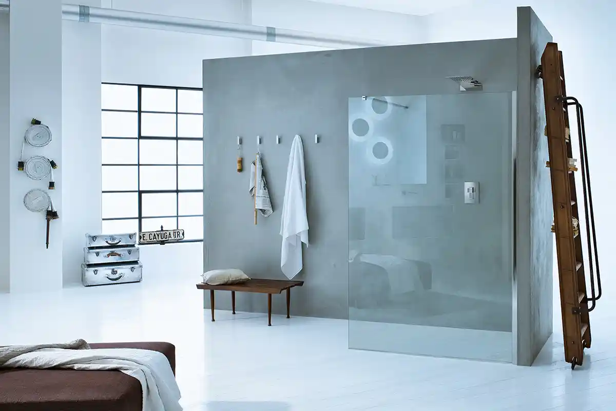 Poista suihkuseinä: Moderni trendi valloittaa kylpyhuoneet vuonna 2025