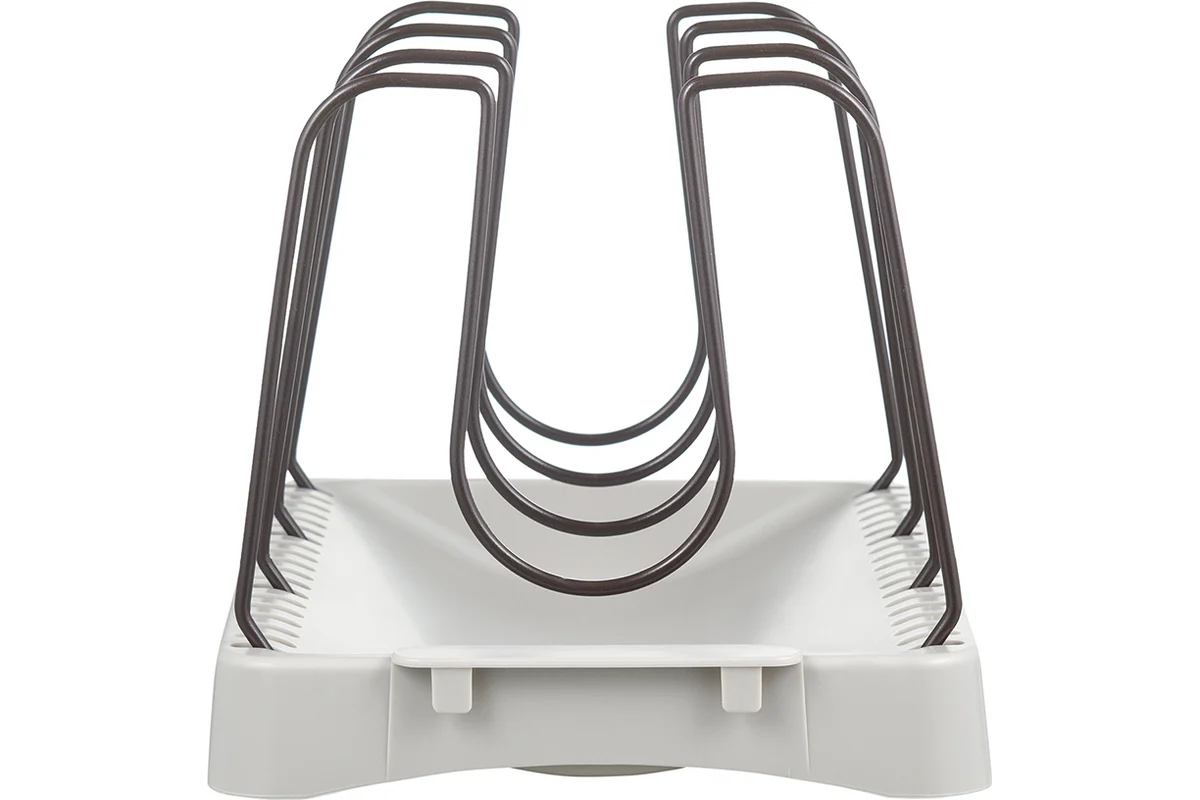 Seitsemän ideaa ja tarviketta pannujen järjestämiseen keittiössä ilman uunia