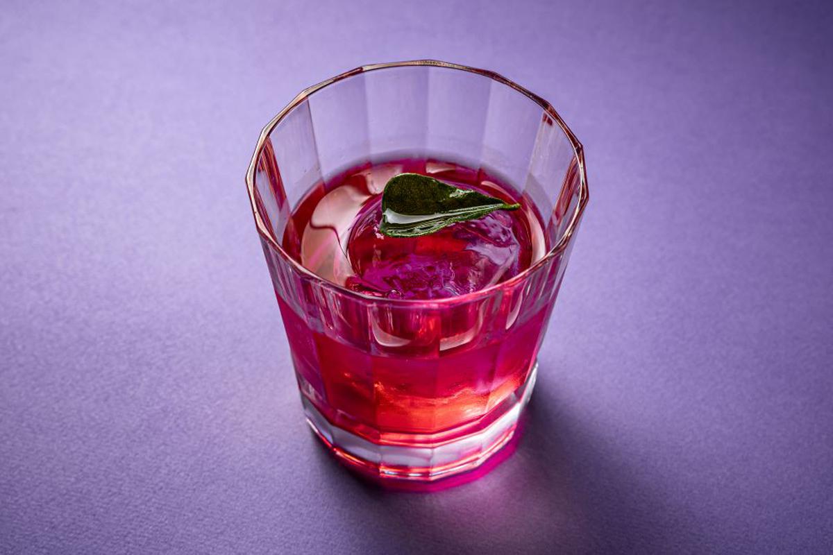 Top 10 epätavalliset alkoholijuomat: Kokeile rohkeita makuja kotona