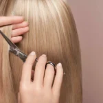 Kolme trendikästä hiustenleikkausta kasvojen muodon mukaan kaudelle 2025