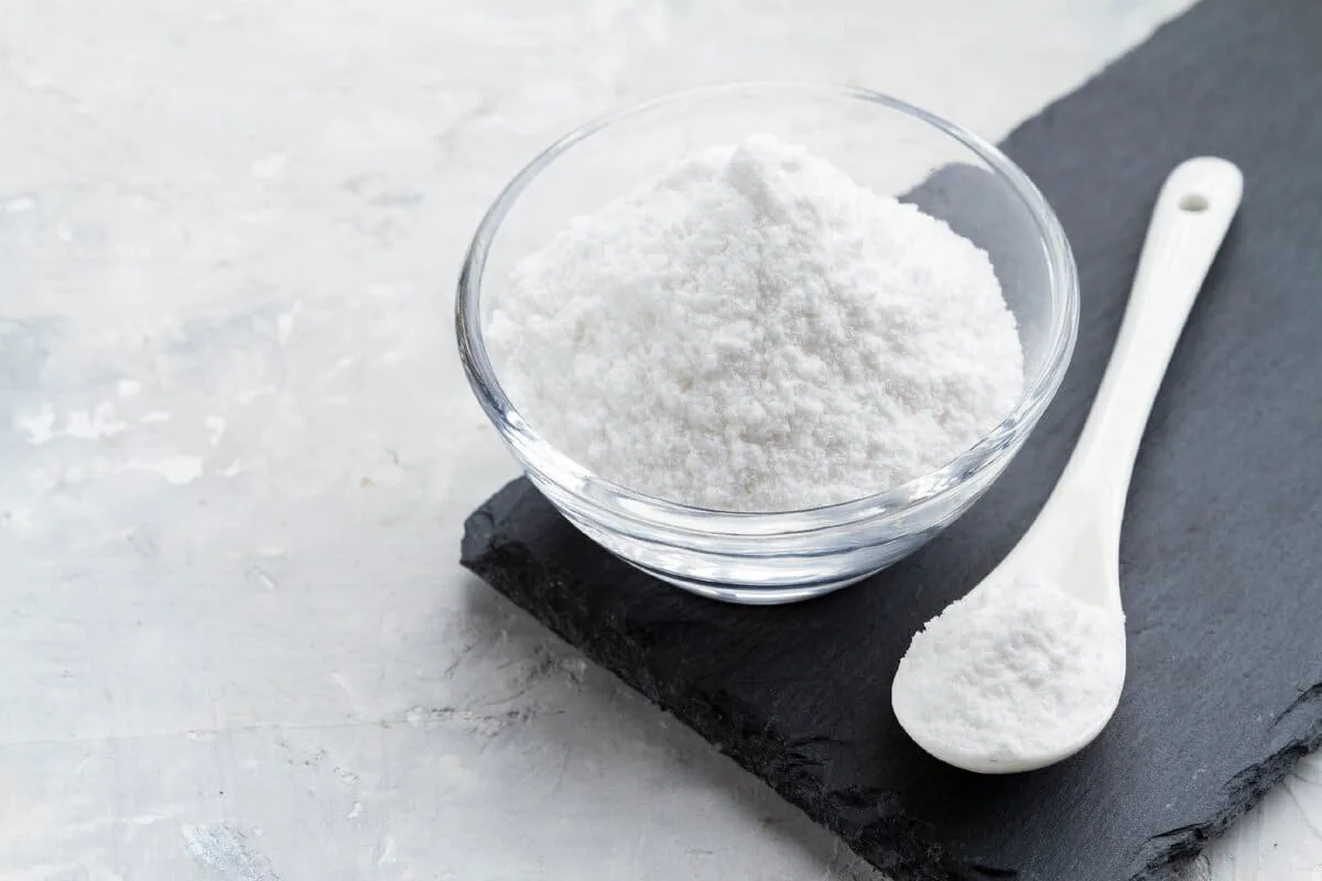 Miksi jääkaapin seinät kannattaa hieroa soodalla – Poista haju ja home helposti!