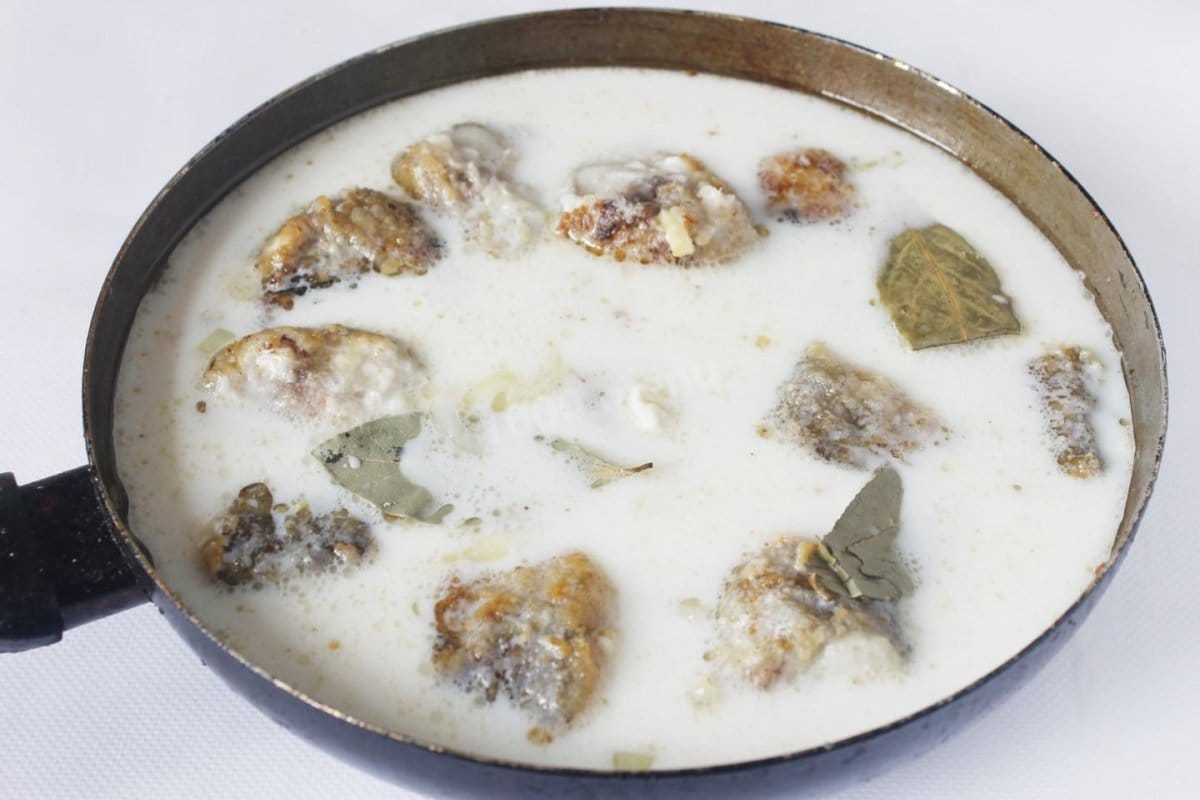 Miksi kalaa liotetaan maidossa ennen kypsennystä? Fileestä tulee pehmeämpi ja maukkaampi