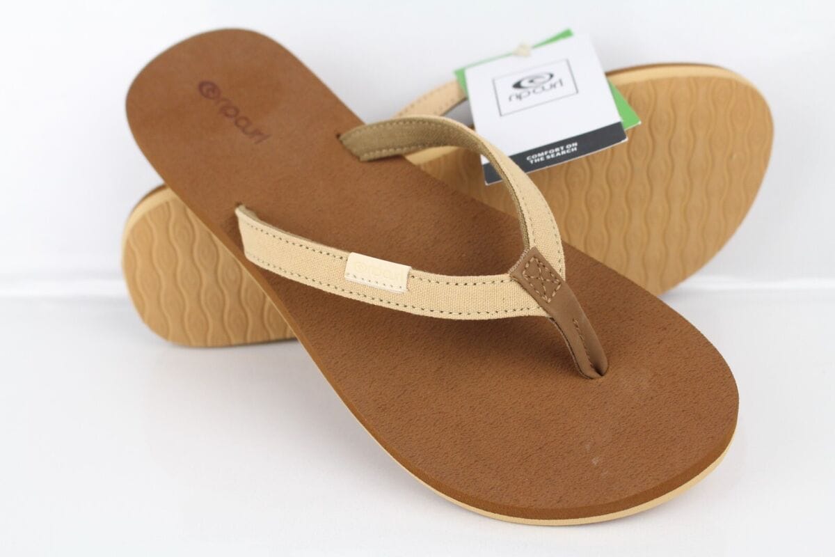 Jalkineet tyylikkäästi joka säähän: 10 edullista kenkäparia kesään