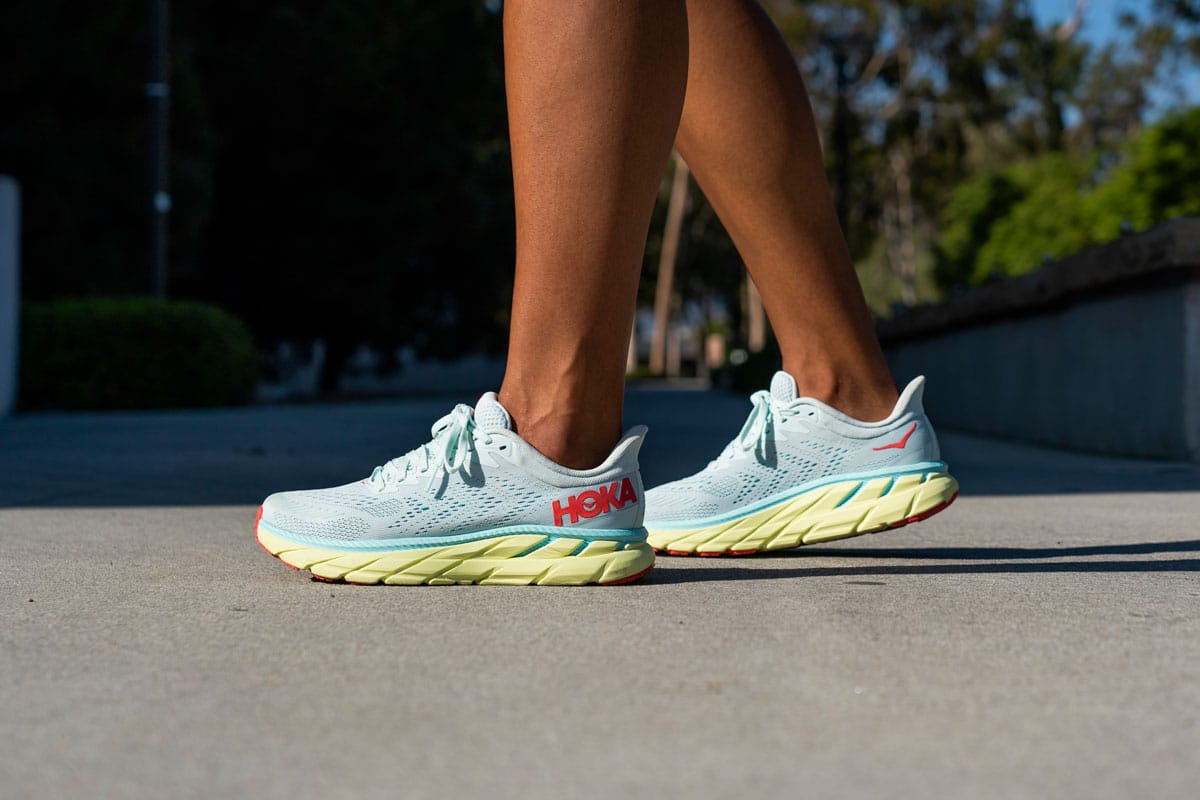 Jalkineet tyylikkäästi joka säähän: 10 edullista kenkäparia kesään