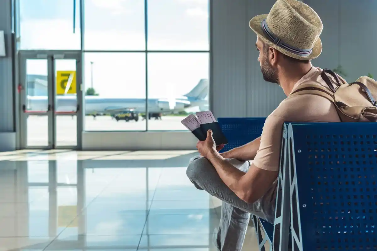 Näin lomailevat boomerit, millenniaalit ja Z-sukupolvi – some muuttaa pelin