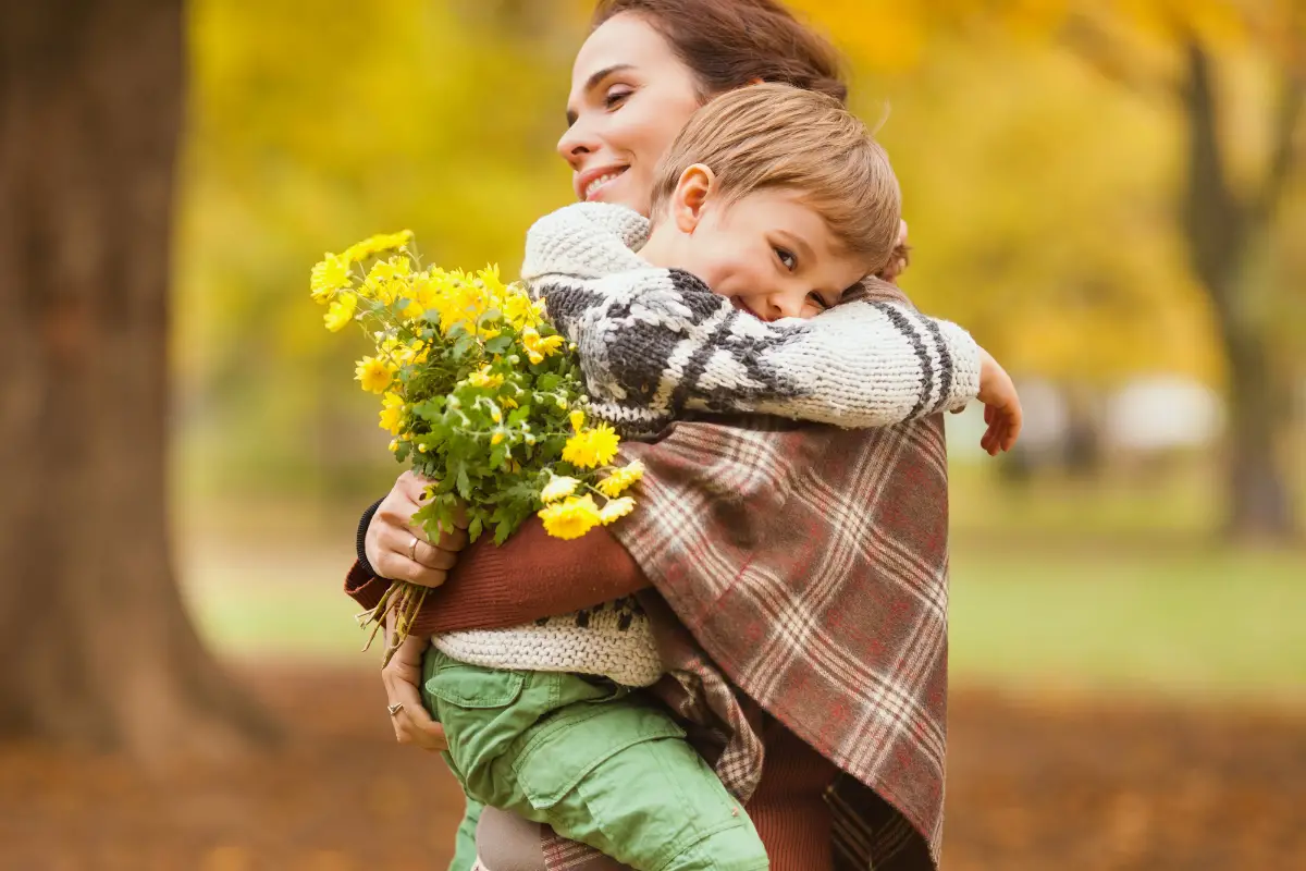 Miksi lapsen halaaminen joka päivä on tärkeää – Luot perustan itseluottamukselle ja hyvinvoinnille!