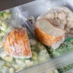 Kuinka säilyttää leipä pakastimessa oikein: Ei löysänä eikä pussissa!