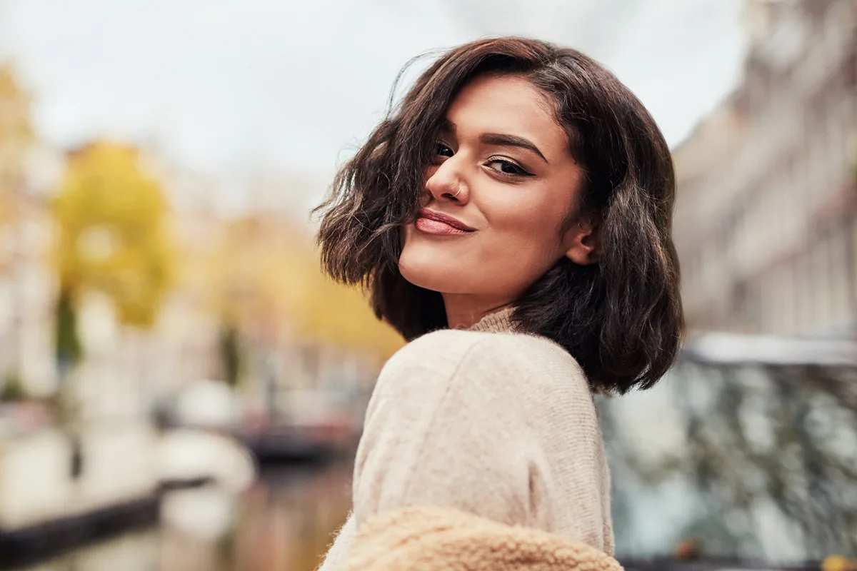 Leikkaukset, jotka nuorentavat kasvojasi: Neljä tyyliä, jotka valloittavat kauneussalongit maailmanlaajuisesti