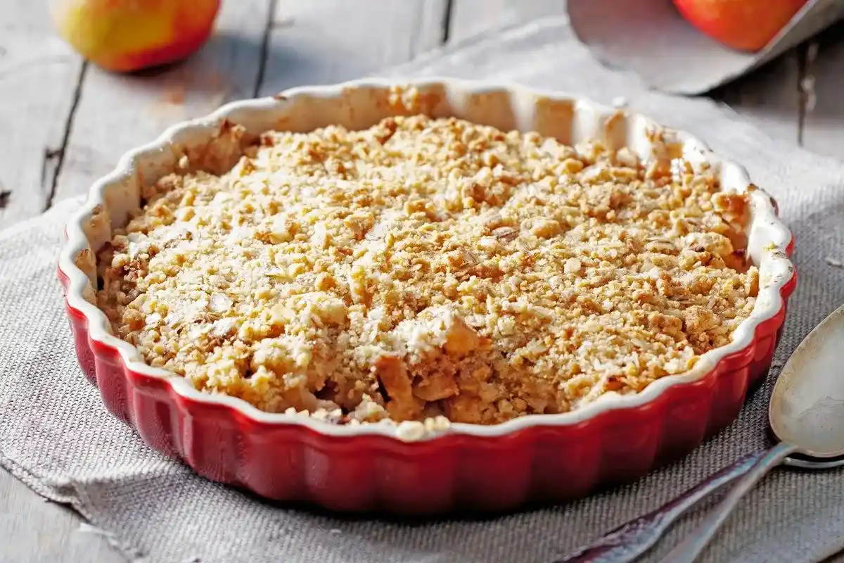 Valmista herkullinen omenacrumble muutamassa minuutissa – ilman voita ja vaivaamista!