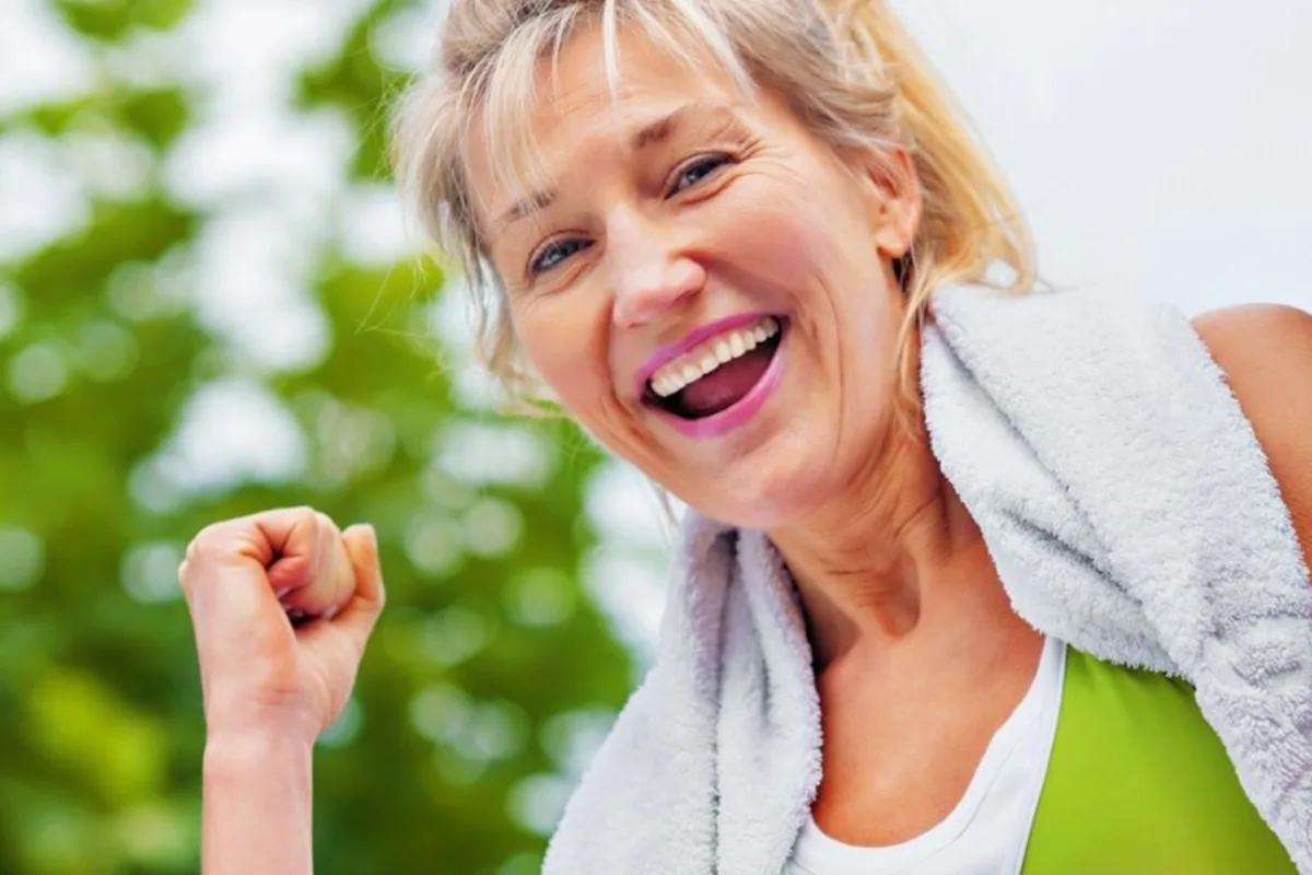 Onnellisuus vanhemmalla iällä: Yhdeksän tapaa, jotka onnelliset yli 60-vuotiaat ovat hylänneet