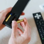 Miksi palovaroittimen kaukosäätimen paristot on vaihdettava ajoissa – Pieni teko voi pelastaa hengen!