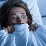 Miksi pelkäämme pimeää aikuisenakin