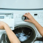 Miksi pesukone pitää kovaa ääntä? Korjaa yleiset virheet ja nauti hiljaisesta pyykinpesusta!