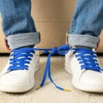 Liota kenkien nauhat etikassa ja vedessä: mitä tämä nerokas kikka tarkoittaa?