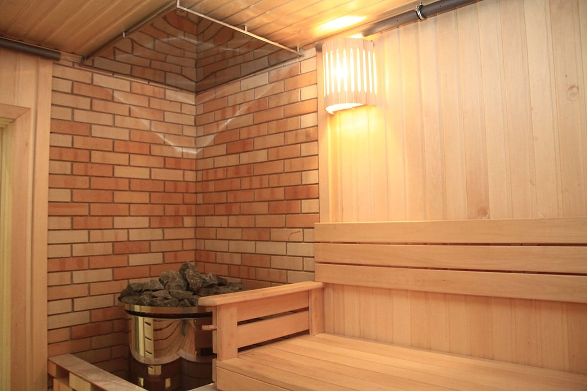 Miksi saunan ovet avautuvat aina ulospäin Suomessa