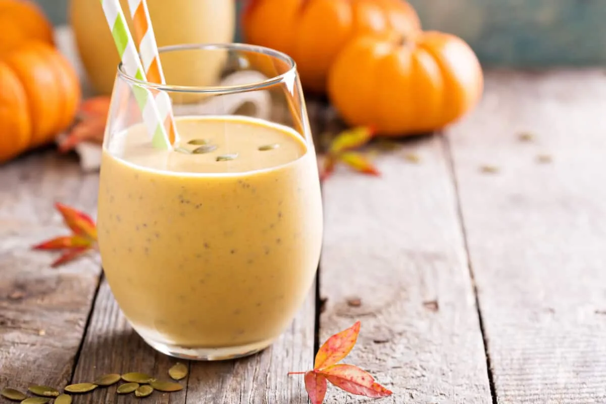 7 virkistävää smoothieta energiseen aamuun