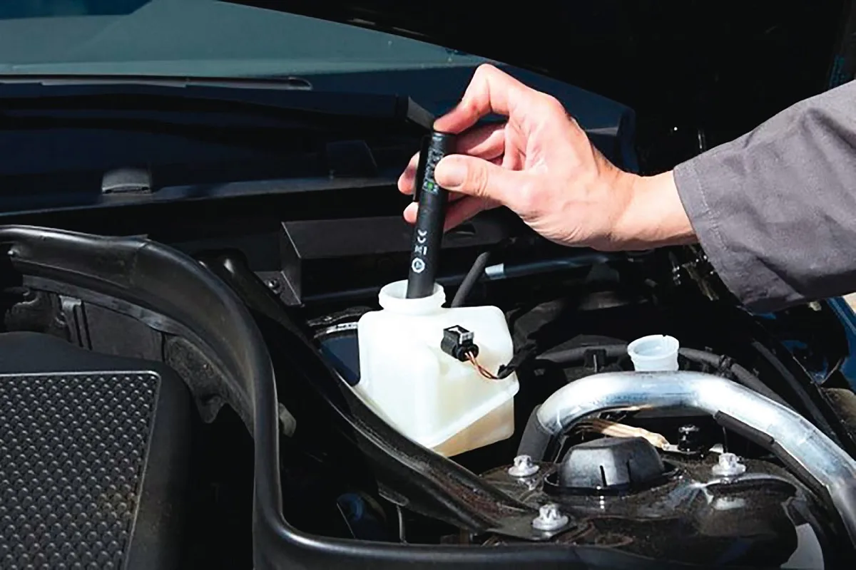 Kuinka tarkistaa jarrut kahdessa minuutissa ilman huoltokäyntiä