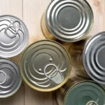 Tee tonnikalapurkista hurmaava magneettiruukku jääkaapin oveen