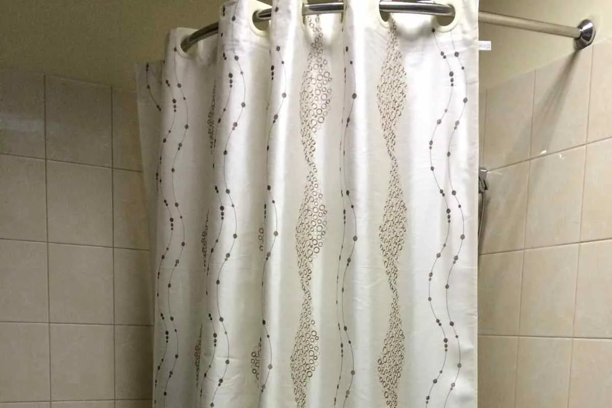 Suihkusi näyttää vanhalta ja tylsältä? Neljä trendiä, joilla voit uudistaa sen ilmeen täysin