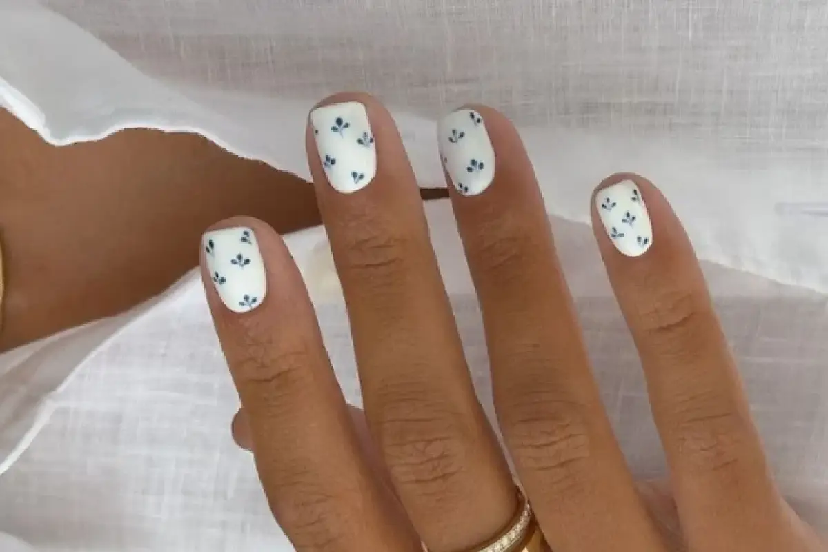 Valkoinen manikyyri: Eleganssin kuningatar ja 6 modernia tapaa pitää se trendikkäänä