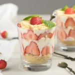 Kuinka valmistaa herkullinen mansikka-juustokakku vain 6 ainesosalla