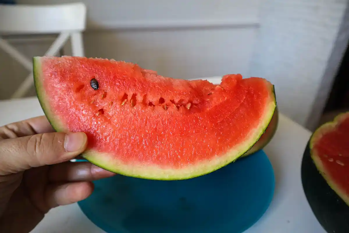 Kuinka säilyttää vesimeloni oikein: Vinkit pitävät sen tuoreena pitkään