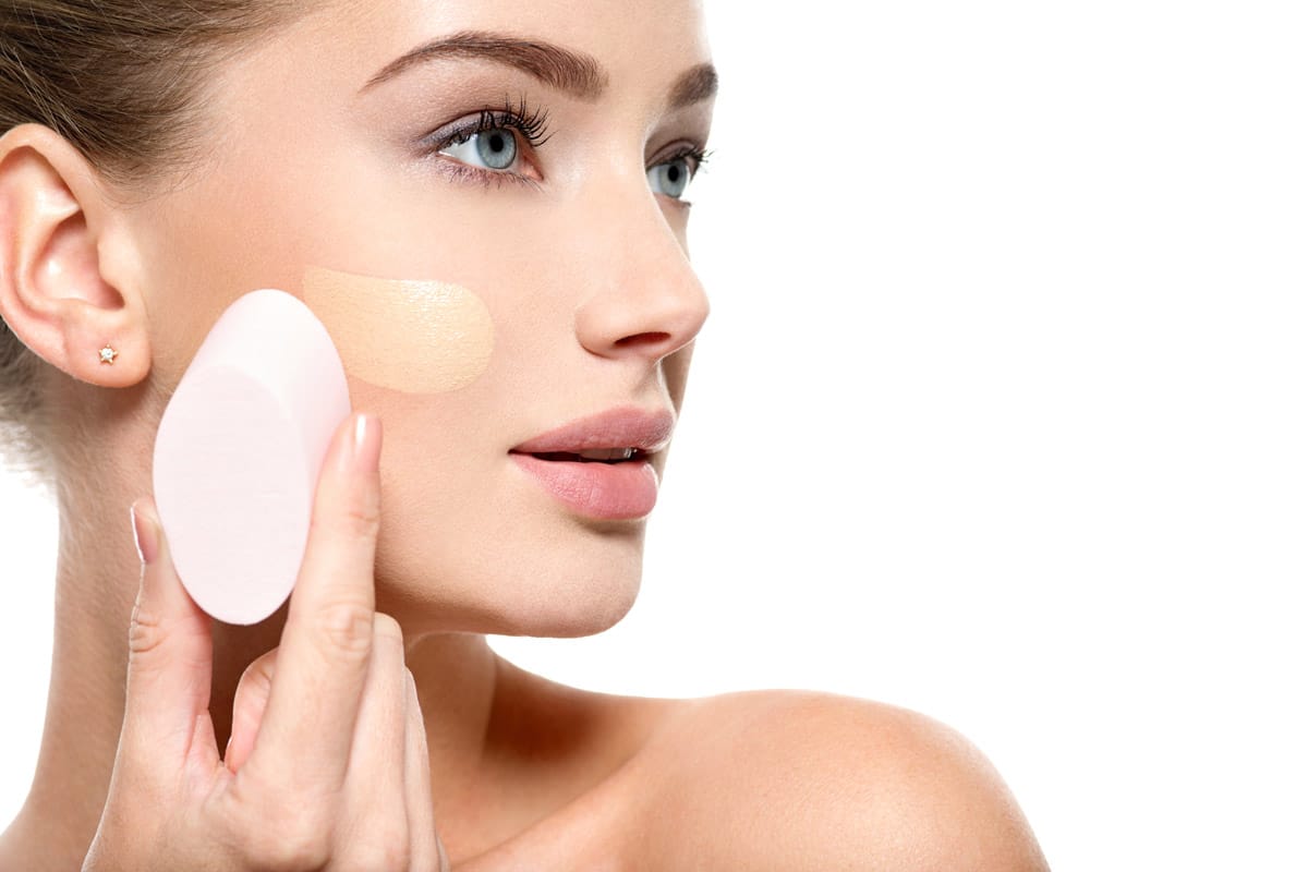 Viisi yleistä virhettä meikkivoiteen levityksessä