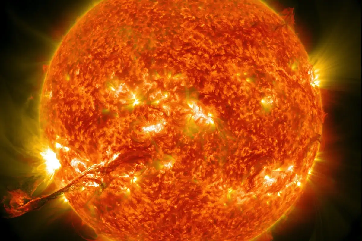 Miksi auringon aktiivisuus on lisääntynyt? NASA:n aurinkosyklin 25 mysteeri selvitetty