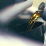 Auton neste, joka vanhenee joka toinen vuosi: Turvallisuutesi voi olla vaarassa – monet eivät tiedä tätä!