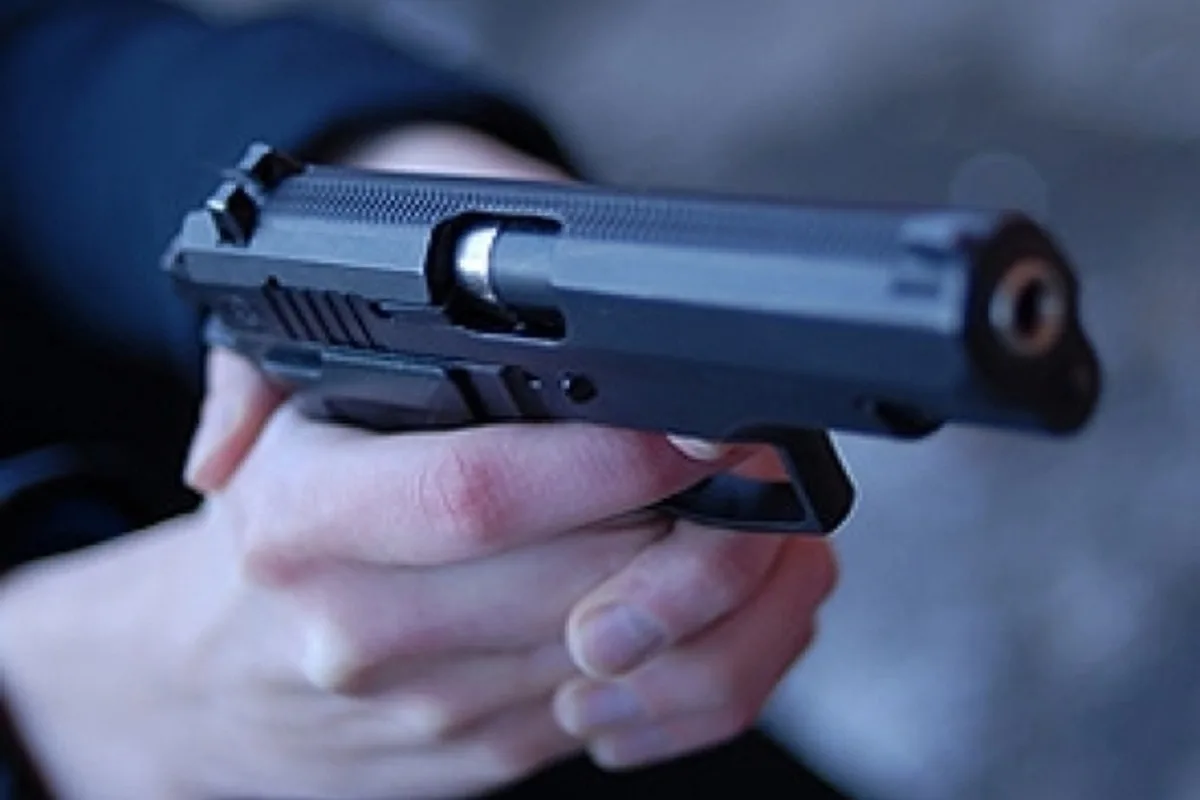 Mitä tapahtuu, jos ammut aseella avaruudessa? Hämmästyttävä fysiikka paljastuu