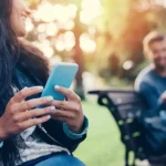 Missä yli 30-vuotiaat löytävät rakkauden: todistetut vinkit yhteyden luomiseen