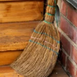 Missä säilytät luuta hyvän energian saamiseksi feng shuin mukaan