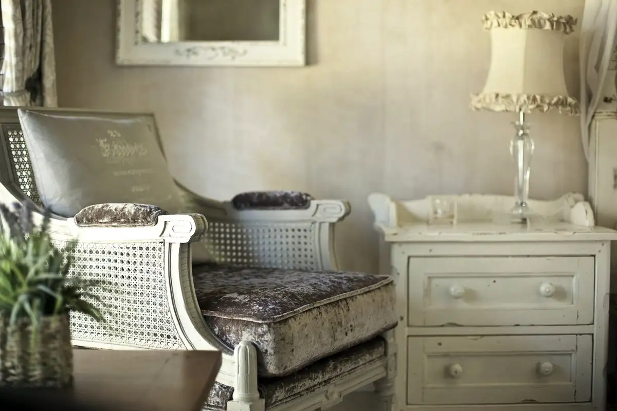 Feng Shui: Näin puhdistat lahjaksi saadun tai perityn huonekalun negatiivisesta energiasta